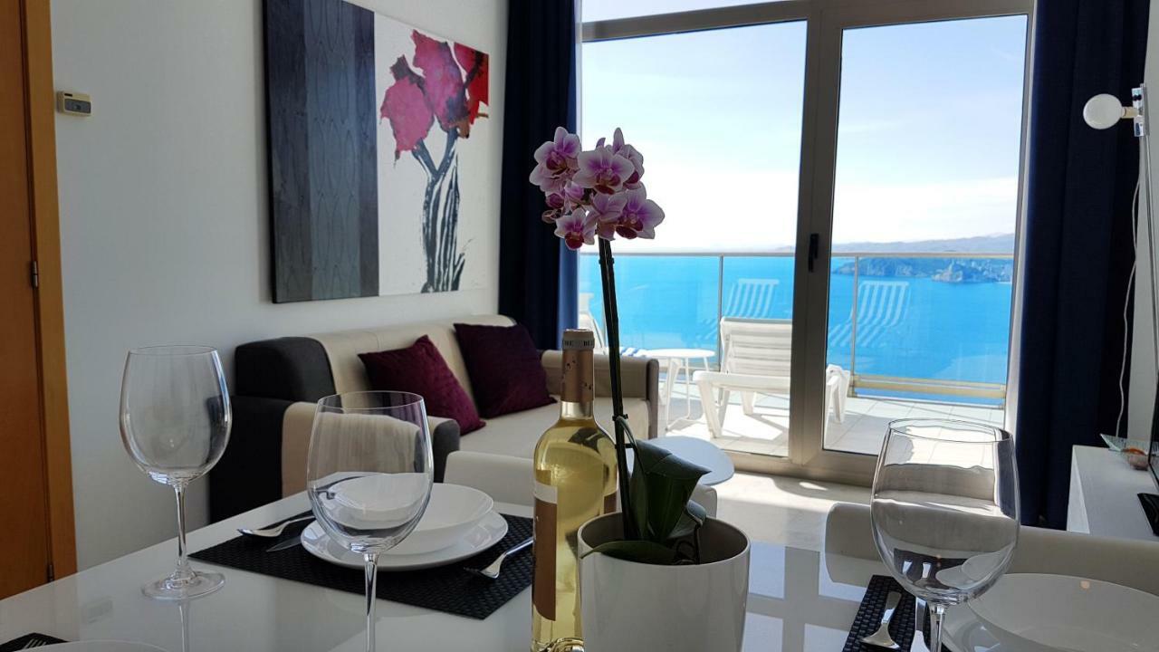 Luxury Apartment On The 40Th Floor With Amazing Views Benidorm Bagian luar foto
